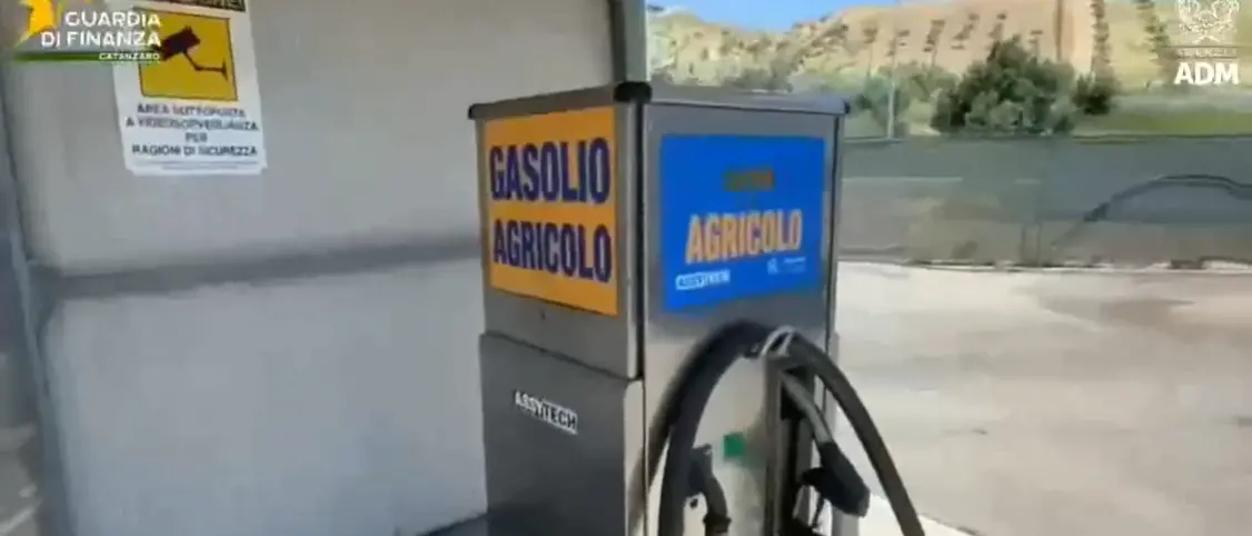 Maxi frode sul carburante agricolo tra Crotone e la Germania: sequestro da 8 milioni di euro e 29 indagati - NOMI