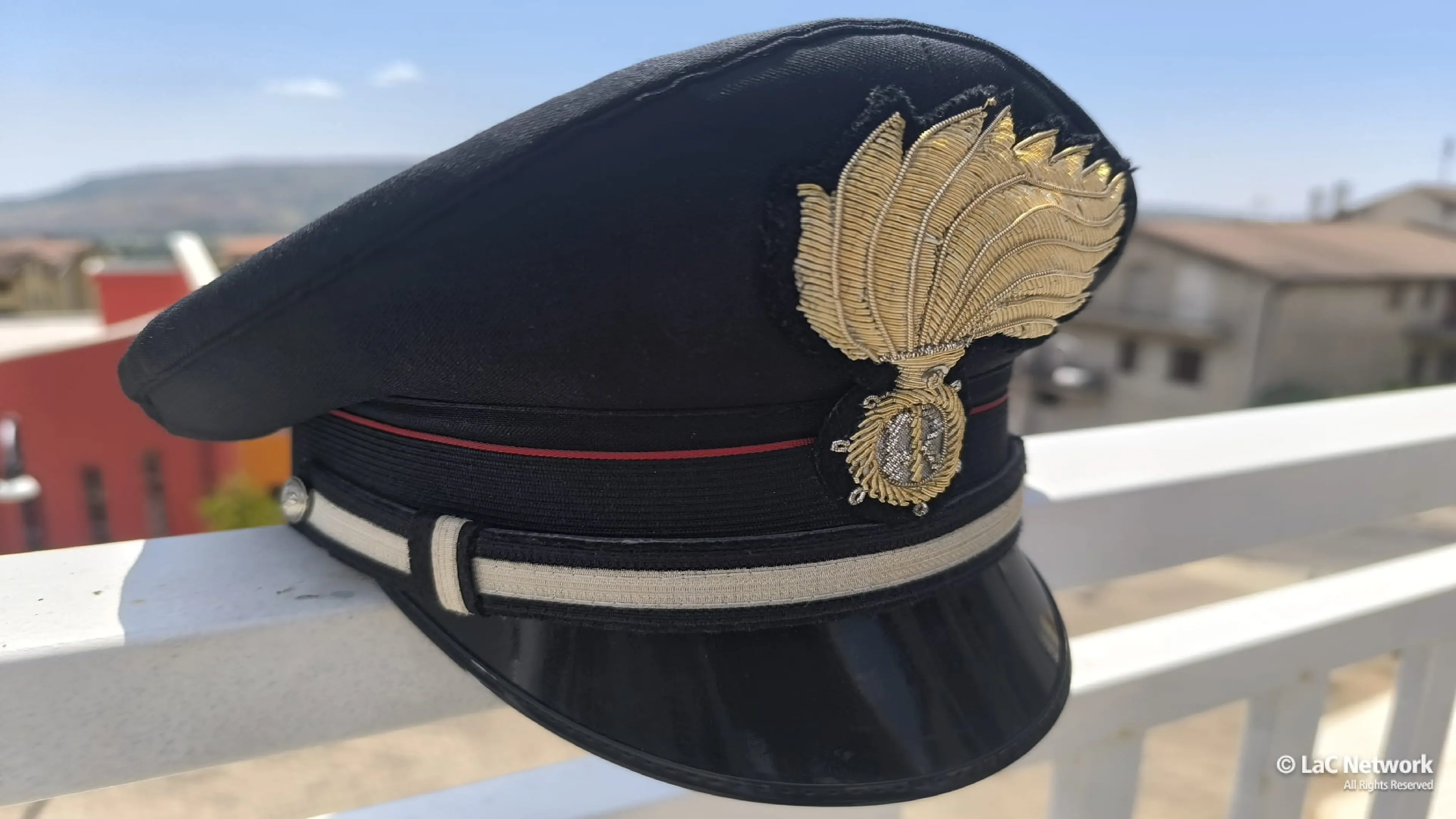 Il valore dello Stato dietro quella divisa: Terranova da Sibari saluta il Carabiniere Paolo Caruso\n