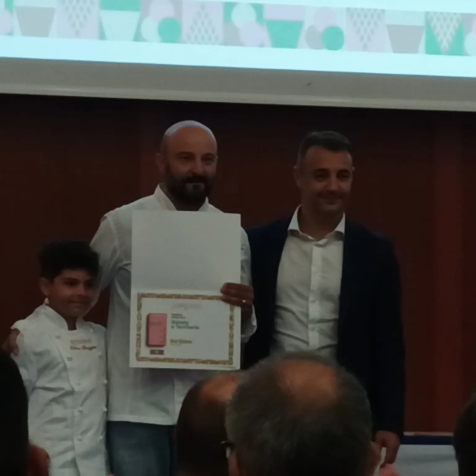 Locri sul podio del gusto: il Bar Ettore conquista il Gambero Rosso e il prestigioso premio “Gelato e Territorio”\n