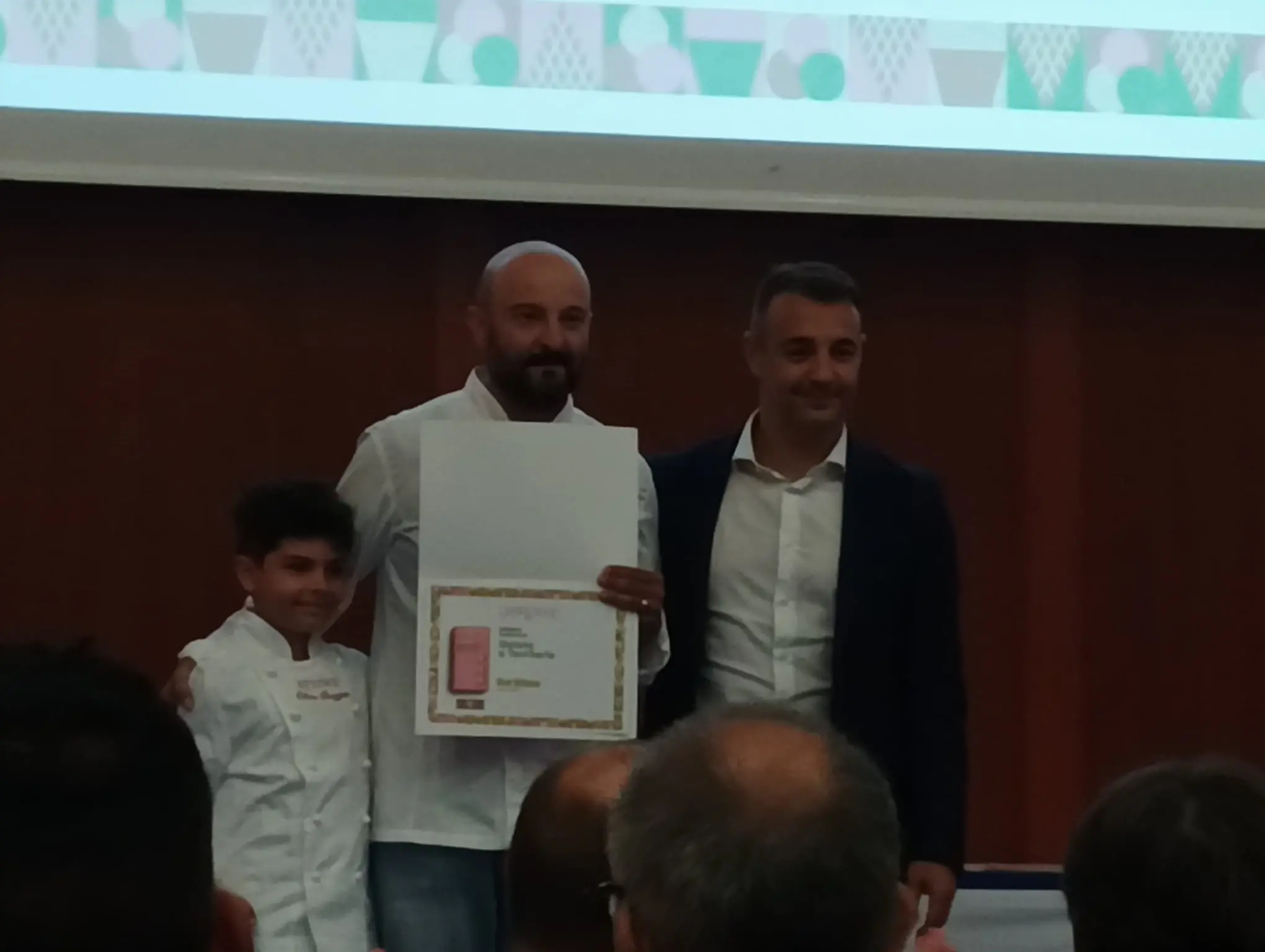 Locri sul podio del gusto: il Bar Ettore conquista il Gambero Rosso e il prestigioso premio “Gelato e Territorio”\n