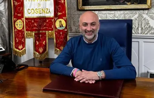 Provincia, debiti contributivi ridotti da quasi 2 milioni a 80mila euro: torna il DURC regolare\n