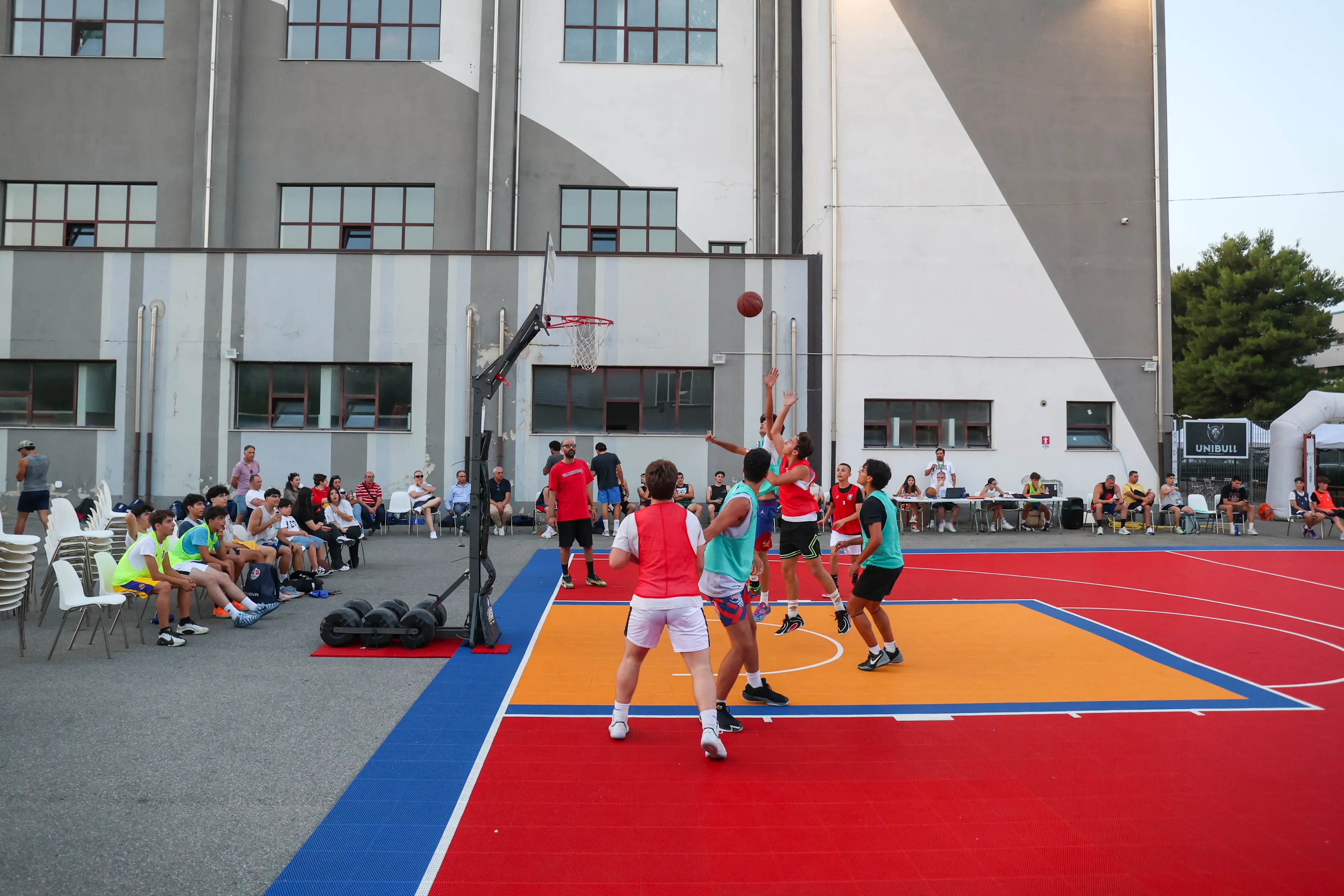 Rende Urban Cup, al PalaPirossigeno il basket 3x3 conquista pubblico e squadre\n