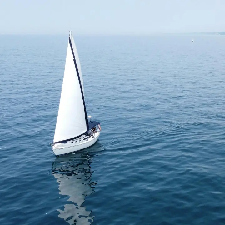 Tutti a bordo, il giro d’Italia in vela dedicato a persone con autismo e sindrome di Down approderà anche a Vibo e Tropea\n