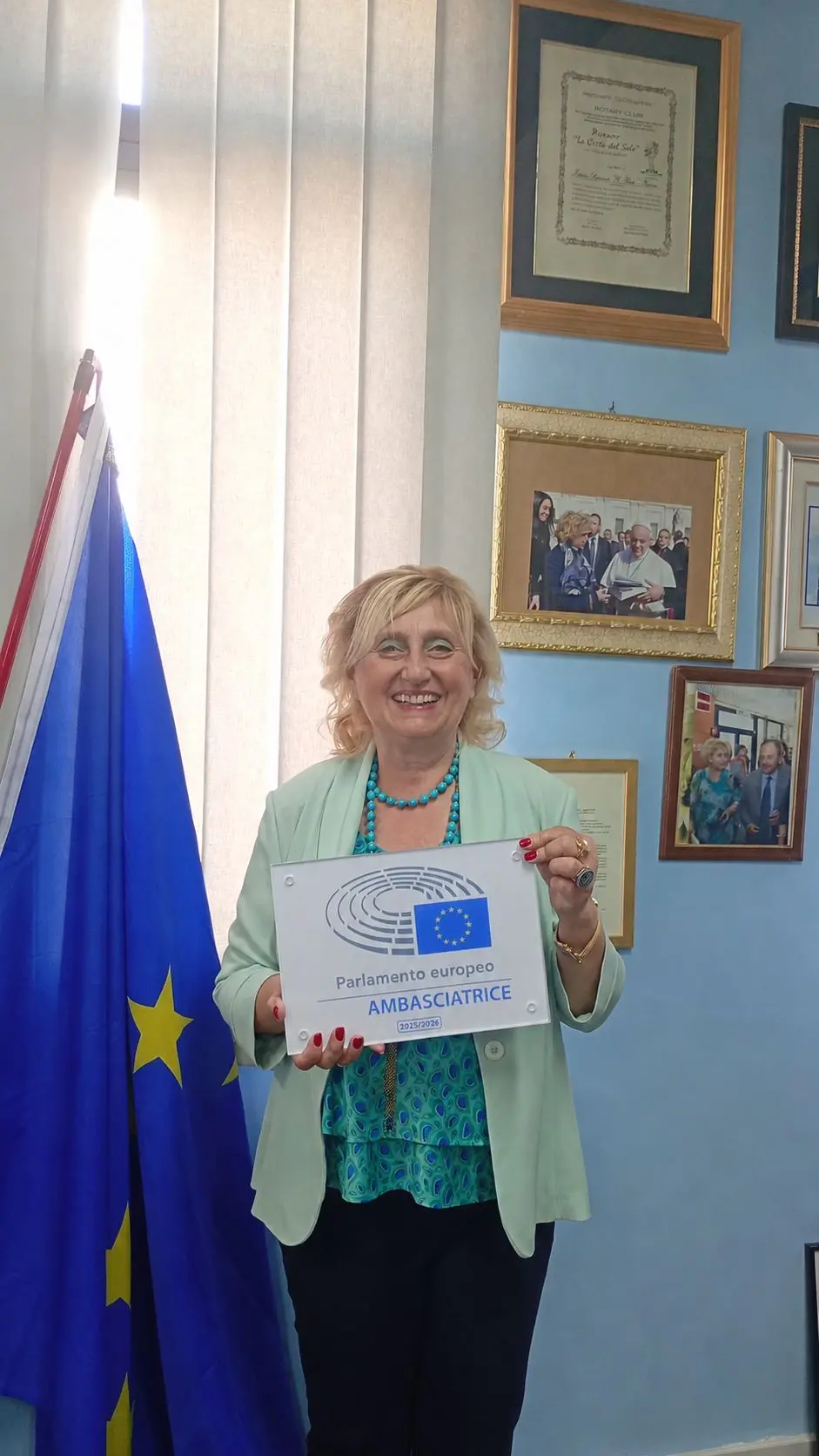 Dal Parlamento Europeo un doppio riconoscimento al Piria di Rosarno: premiata la visione educativa che porta gli studenti al centro dell’Europa\n