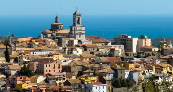 Catanzaro Servizi, Riccio: «Fiorita e Capellupo, pioggia di incarichi sulla pelle dei dipendenti»\u00A0\n