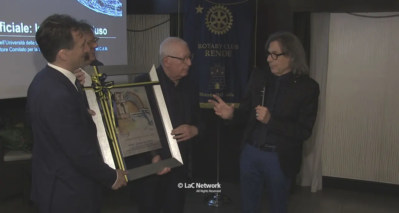 Premio Castello Arintha, il Rotary di Rende sceglie Gianluigi Greco