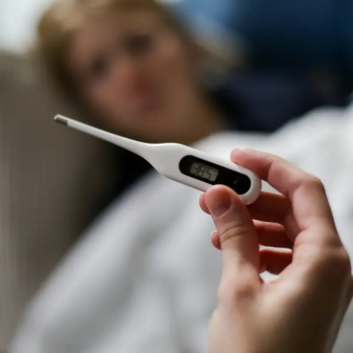 Influenza,\u00A0pubblicata la circolare del Ministero per la stagione 2026-27: abbassata a 60 anni l’età per il vaccino\n