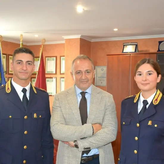 Vibo, la questura dà il benvenuto a due nuovi funzionari della polizia\n