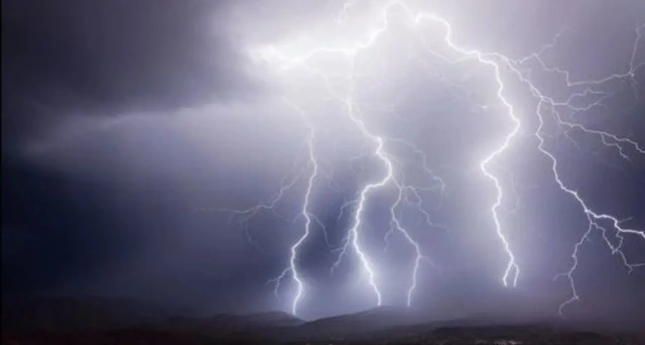 Temporali estivi nel cosentino, migliora durante la serata\n