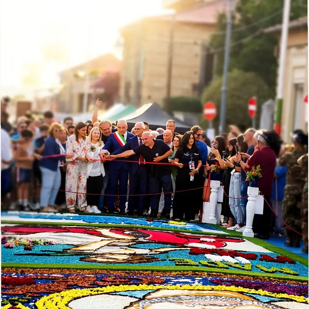 Taurianova, l’amministrazione comunale traccia il bilancio dell’ infiorata 2026\n