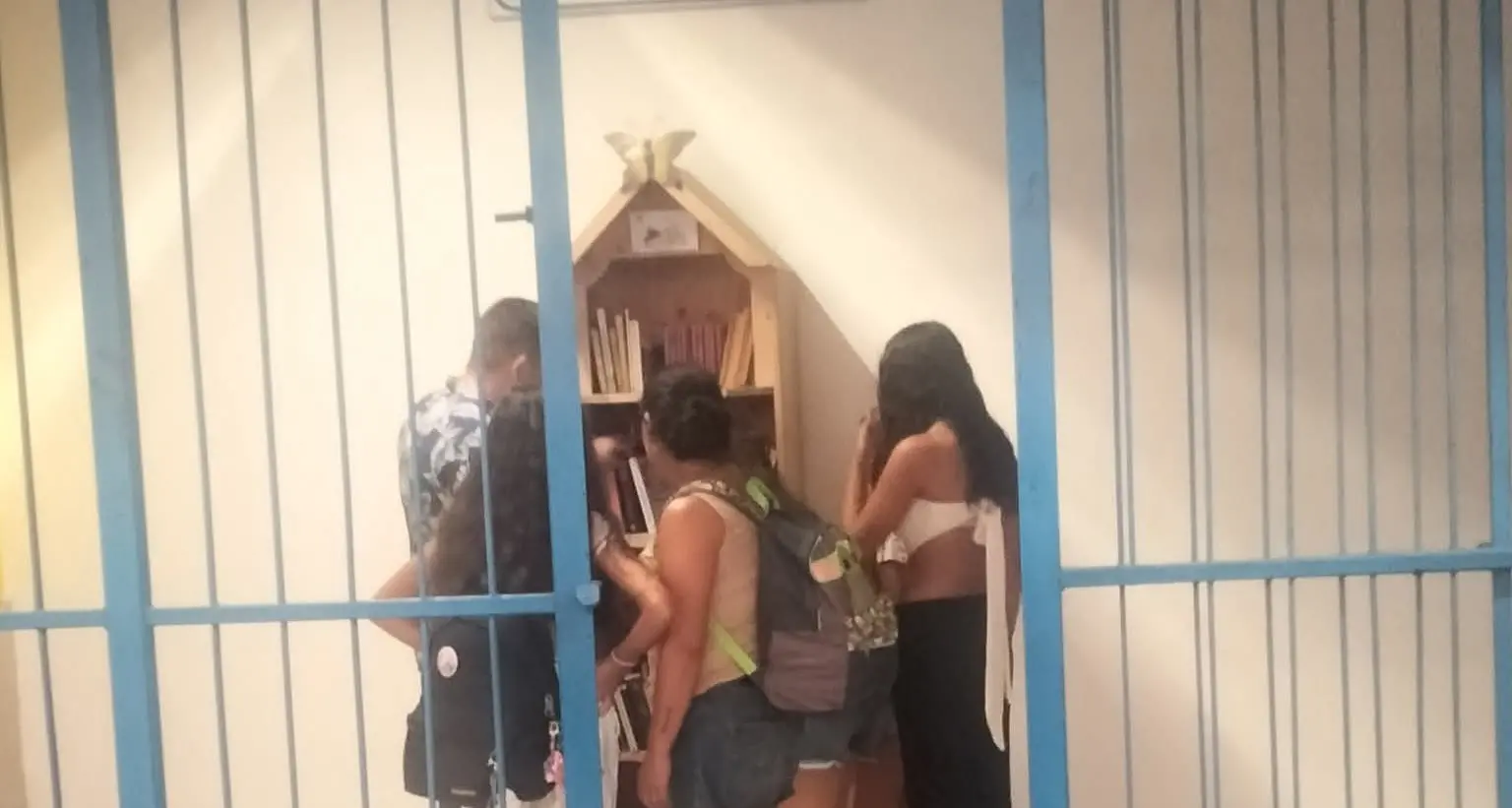 Un libro da portare in spiaggia: torna l'iniziativa alla stazione di Santa Caterina\n