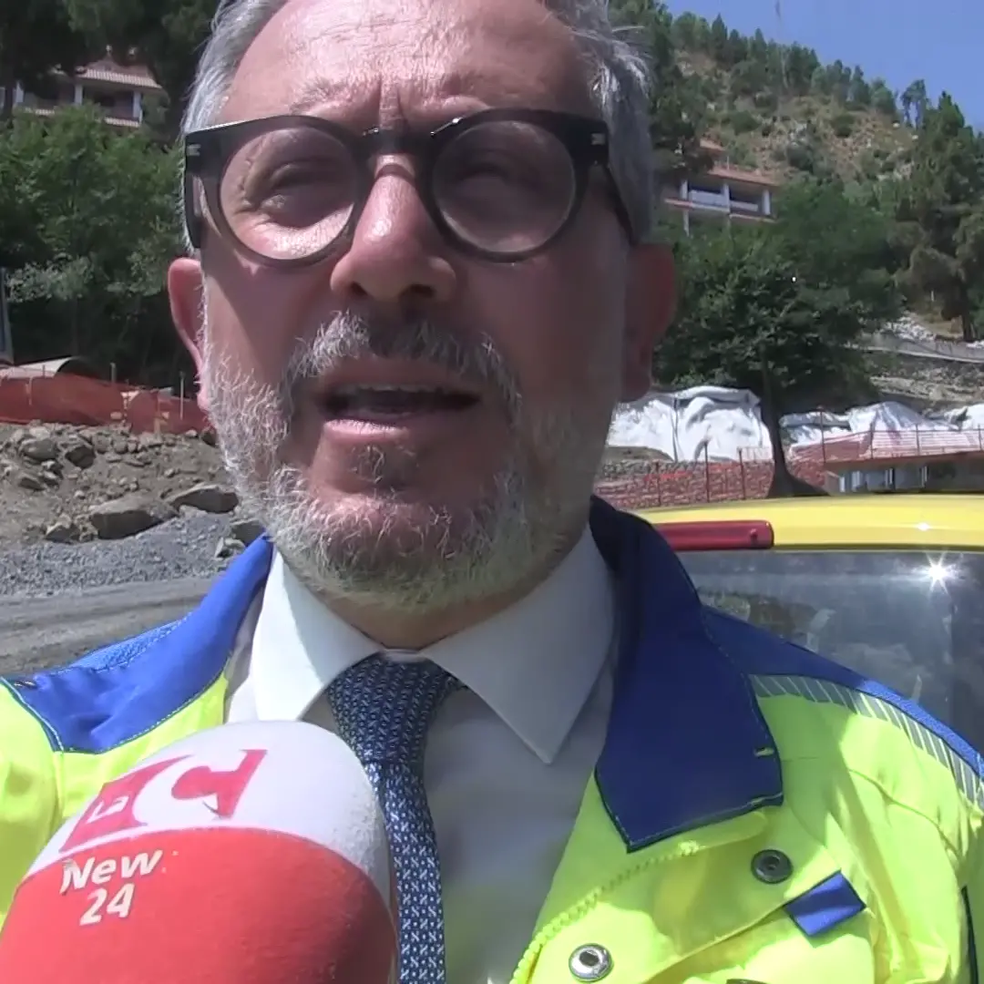 <p>Verso il grande esodo Anas prepara la rete stradale calabrese. Curcio: «A2 pronta, due cantieri sulle statali tirrenica e jonica»</p>