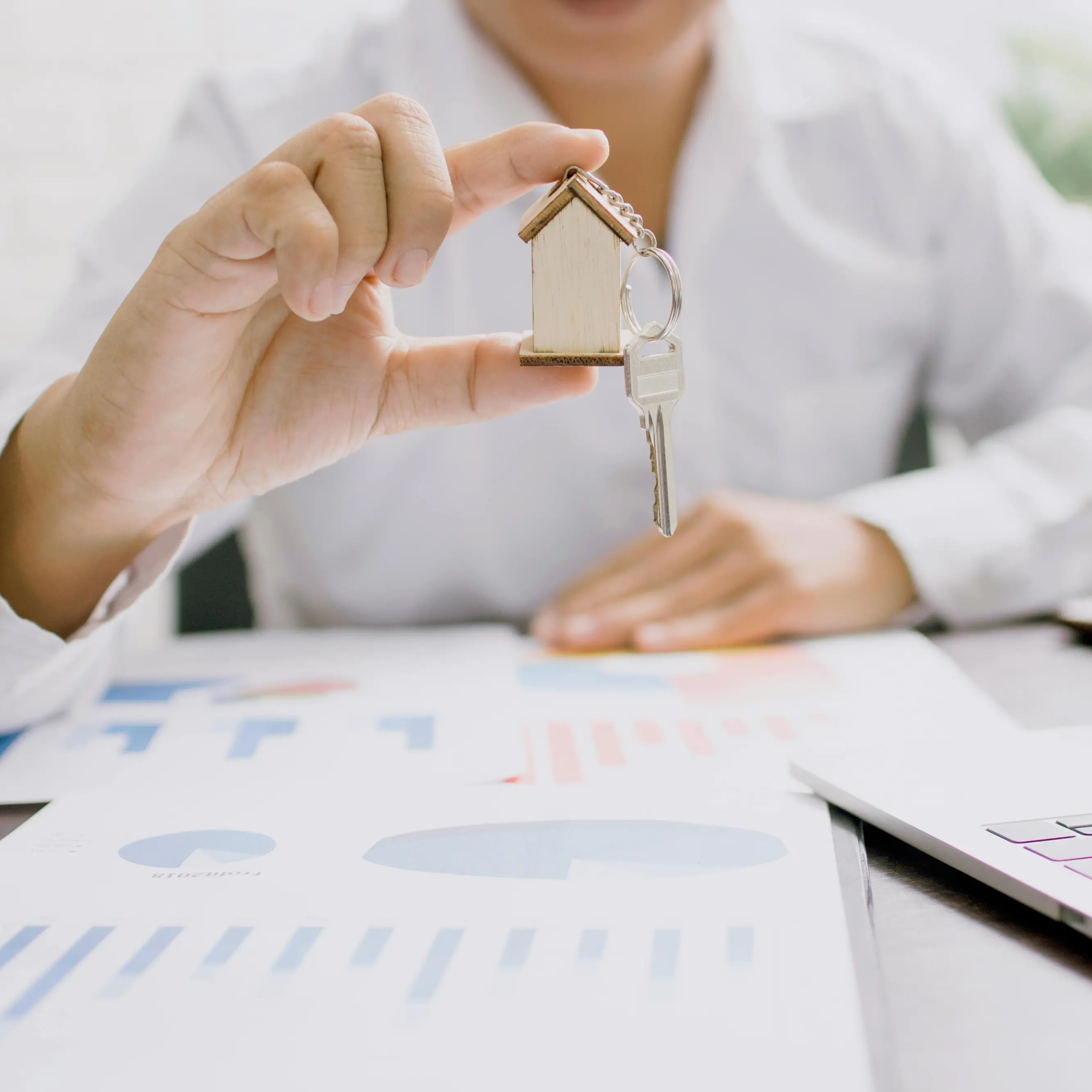 Mercato immobiliare in crescita: nel 2025 registrate quasi un milione di compravendite, boom di mutui (+15,5%)\n