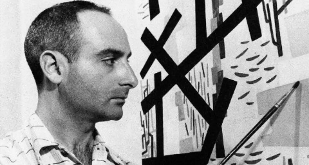 Mimmo Rotella, il décollage e la Calabria: dietro ogni strappo c'è la luce della Magna Grecia\n