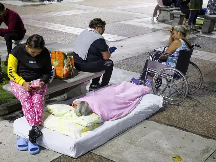 Venezuela, più di 10mila dispersi a causa dei terremoti delle scorse ore. E trema anche l’economia