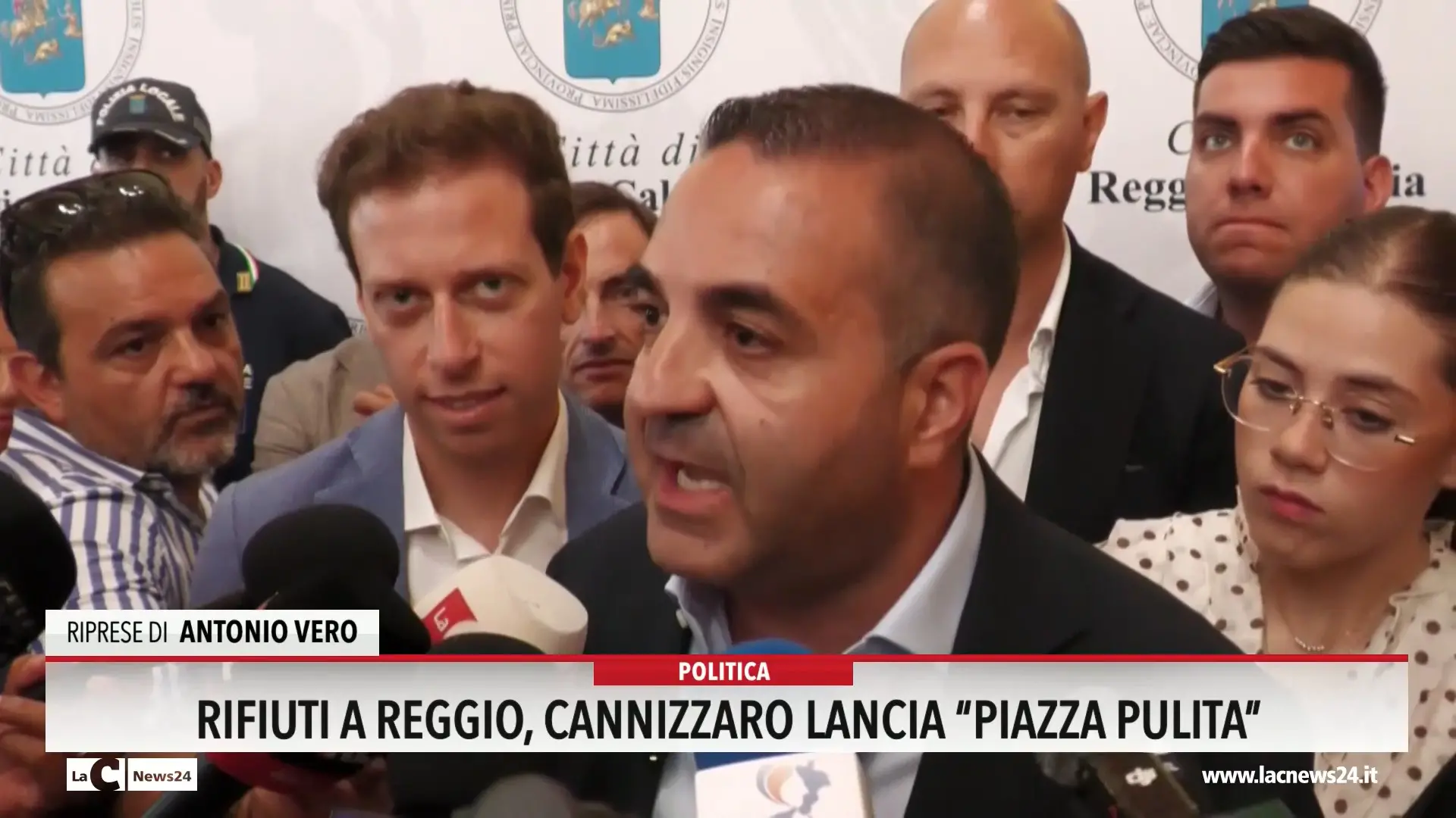 Rifiuti a Reggio, Cannizzaro lancia \"Piazza pulita\"