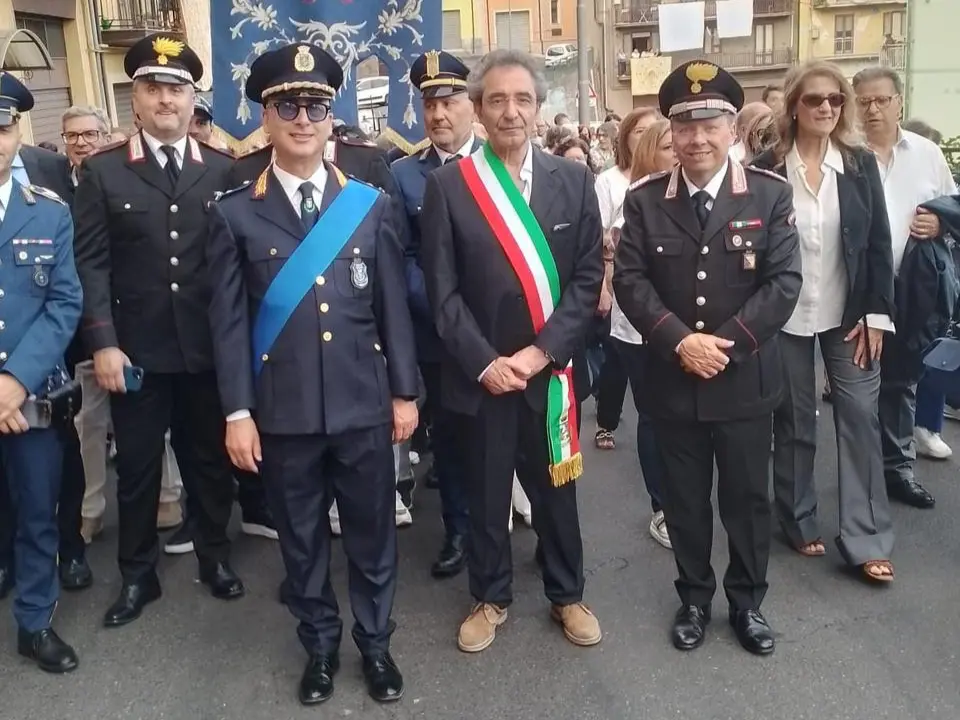 San Giovanni in Fiore, comandante della Polizia locale aggredito davanti a sindaco e Carabinieri
