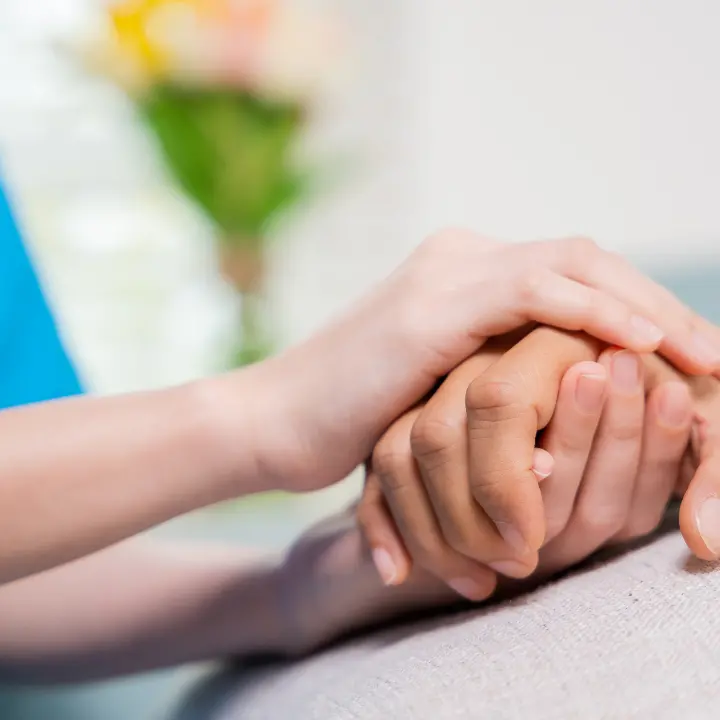 Dal calvario alla gratitudine,\u00A0il racconto di una paziente sull’umanità incontrata all’ospedale di\u00A0Vibo: «Eccezionali»\n