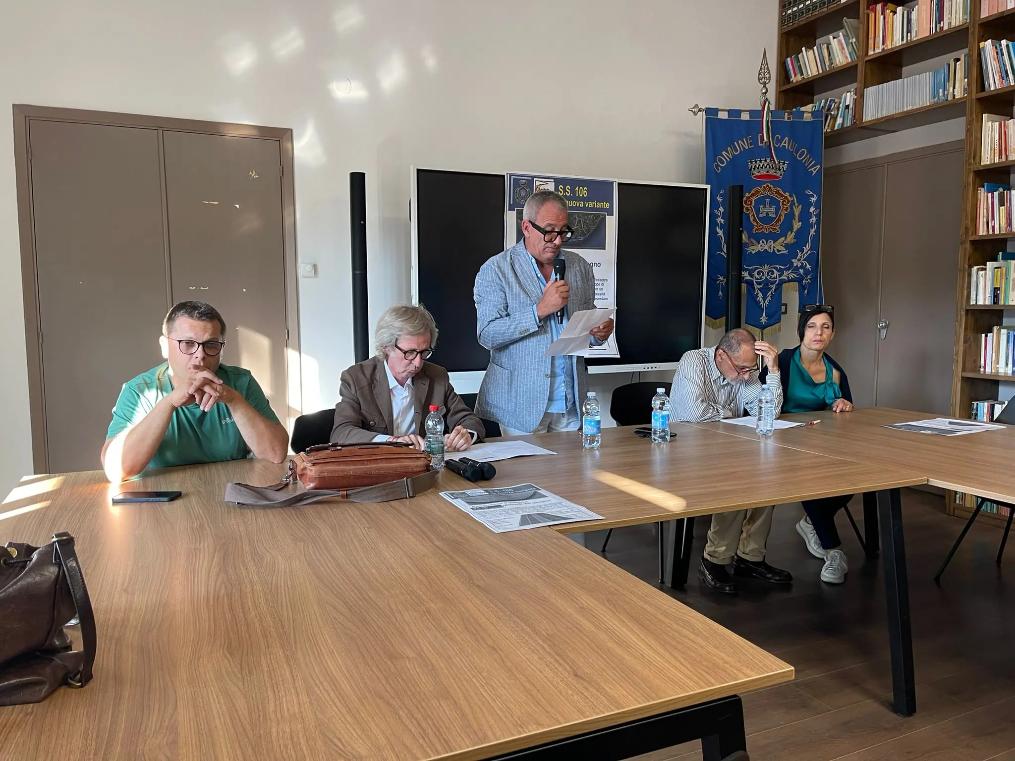 Variante statale 106, Caulonia discute il nuovo tracciato: «Accolte le nostre richieste»\n