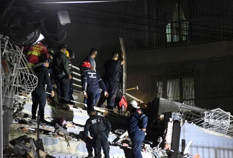 Ecatombe in Venezuela, almeno 235 morti e\u00A040mila\u00A0dispersi:\u00A0verifiche della Farnesina su cittadini italiani\n