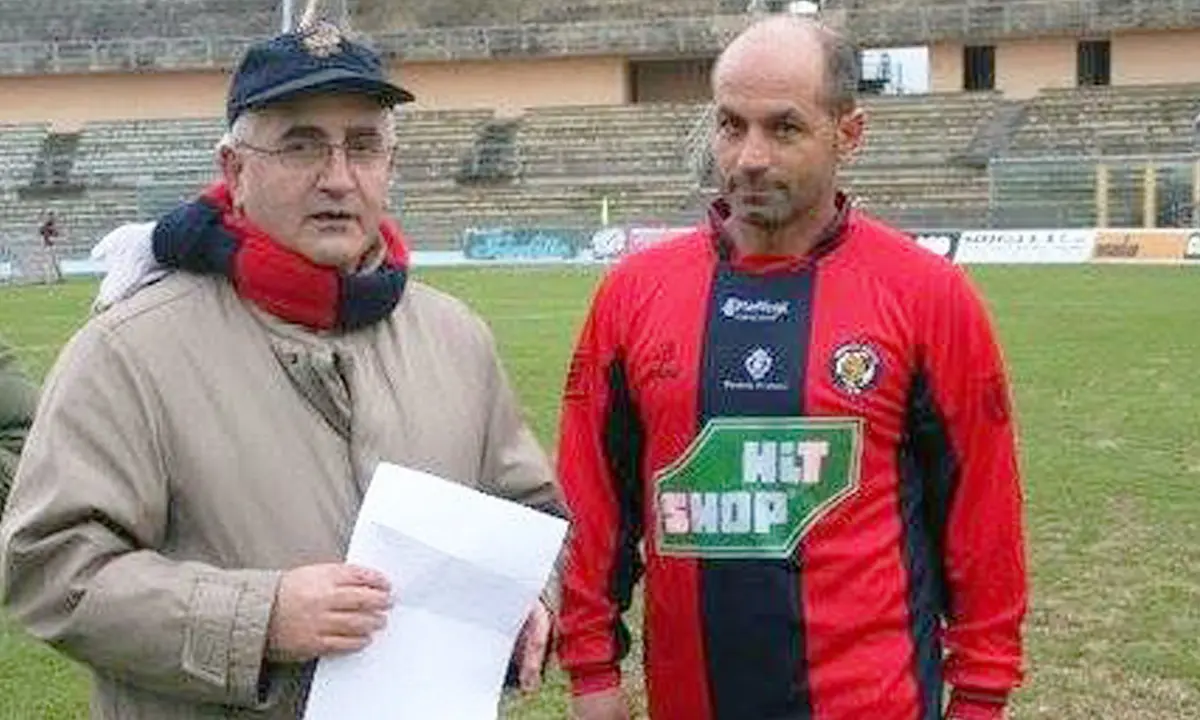 Cosenza, addio a Tonino Tocci: tifoso dei Lupi con il cuore rossoblù\n