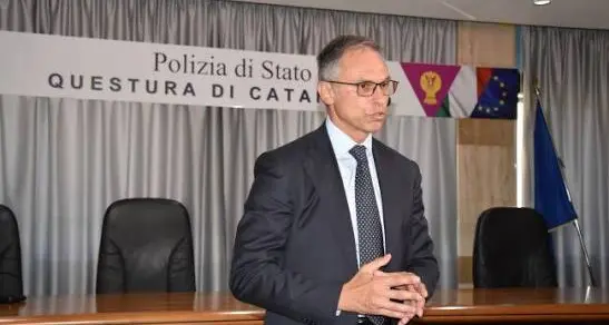 Scontri tra gruppi calcistici rivali: il questore di Catanzaro emette sei Daspo