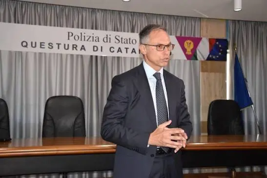 Scontri tra gruppi calcistici rivali: il questore di Catanzaro emette sei Daspo