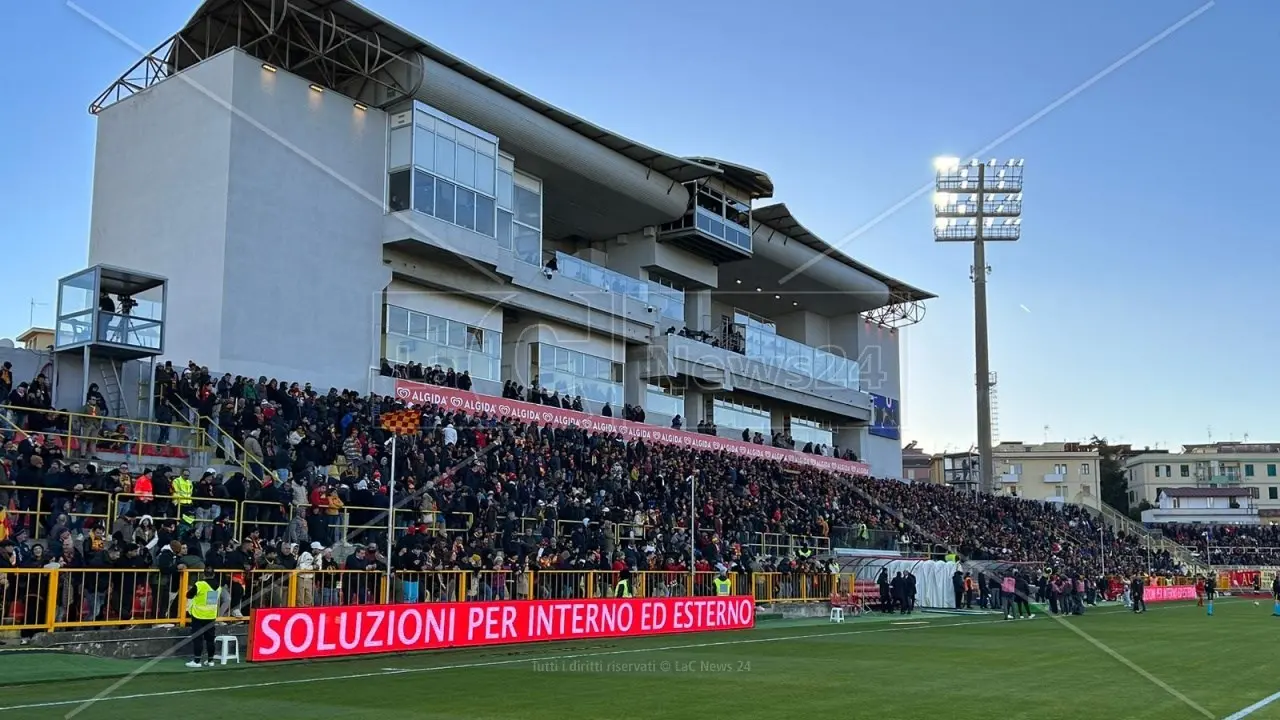 Il derby Catanzaro-Cosenza (13mila spettatori)\u00A0batte Operazione Nostalgia: ecco gli eventi più seguiti in Calabria nel 2025\u00A0\n