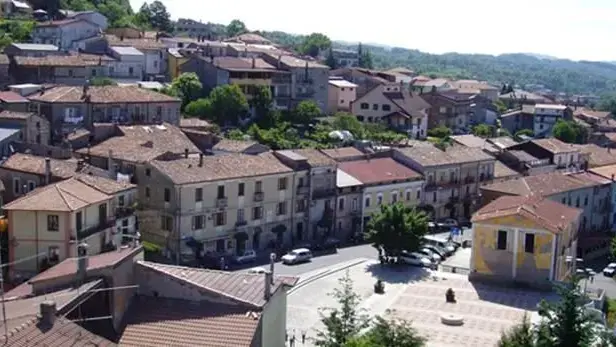 Il Festival del lavoro nelle aree interne torna a Soveria Mannelli: suolo, longevità e futuro dei territori\n