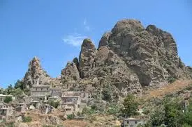 48 Ore Pentedattilo Film Festival, il cinema rianima il borgo delle cinque dita\n