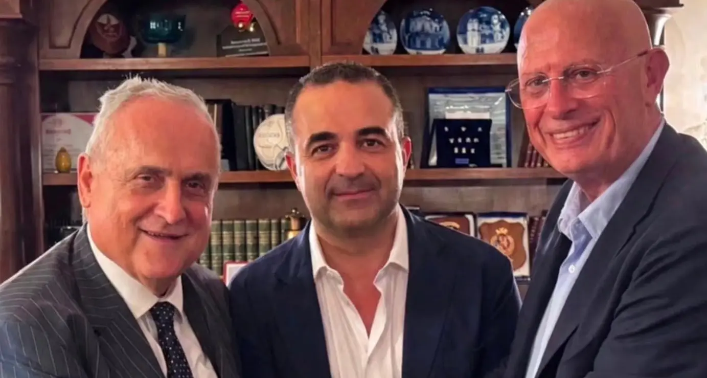 Nuova era per la Reggina, completato il passaggio societario al gruppo della famiglia Lotito\n
