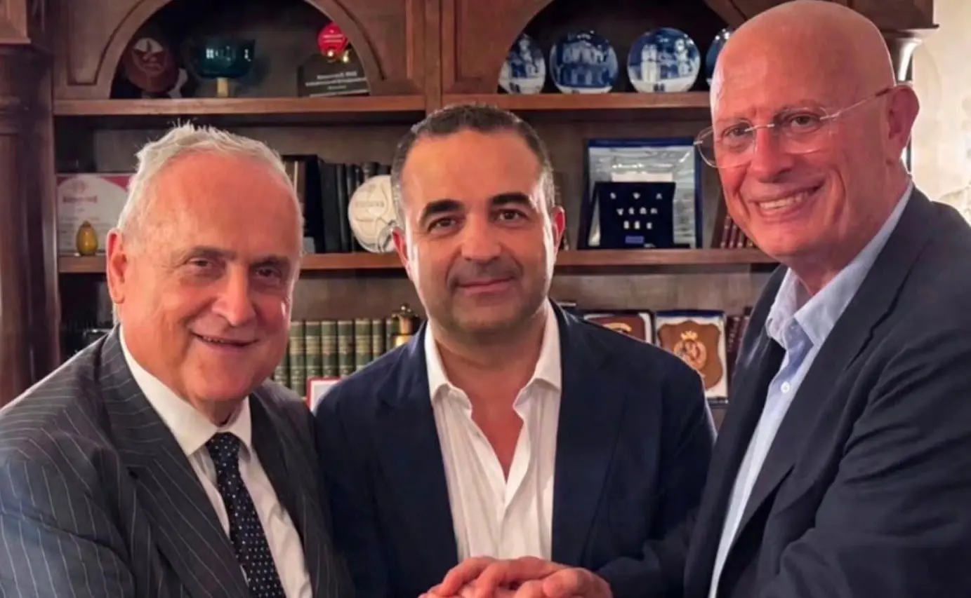 Nuova era per la Reggina, completato il passaggio societario al gruppo della famiglia Lotito\n