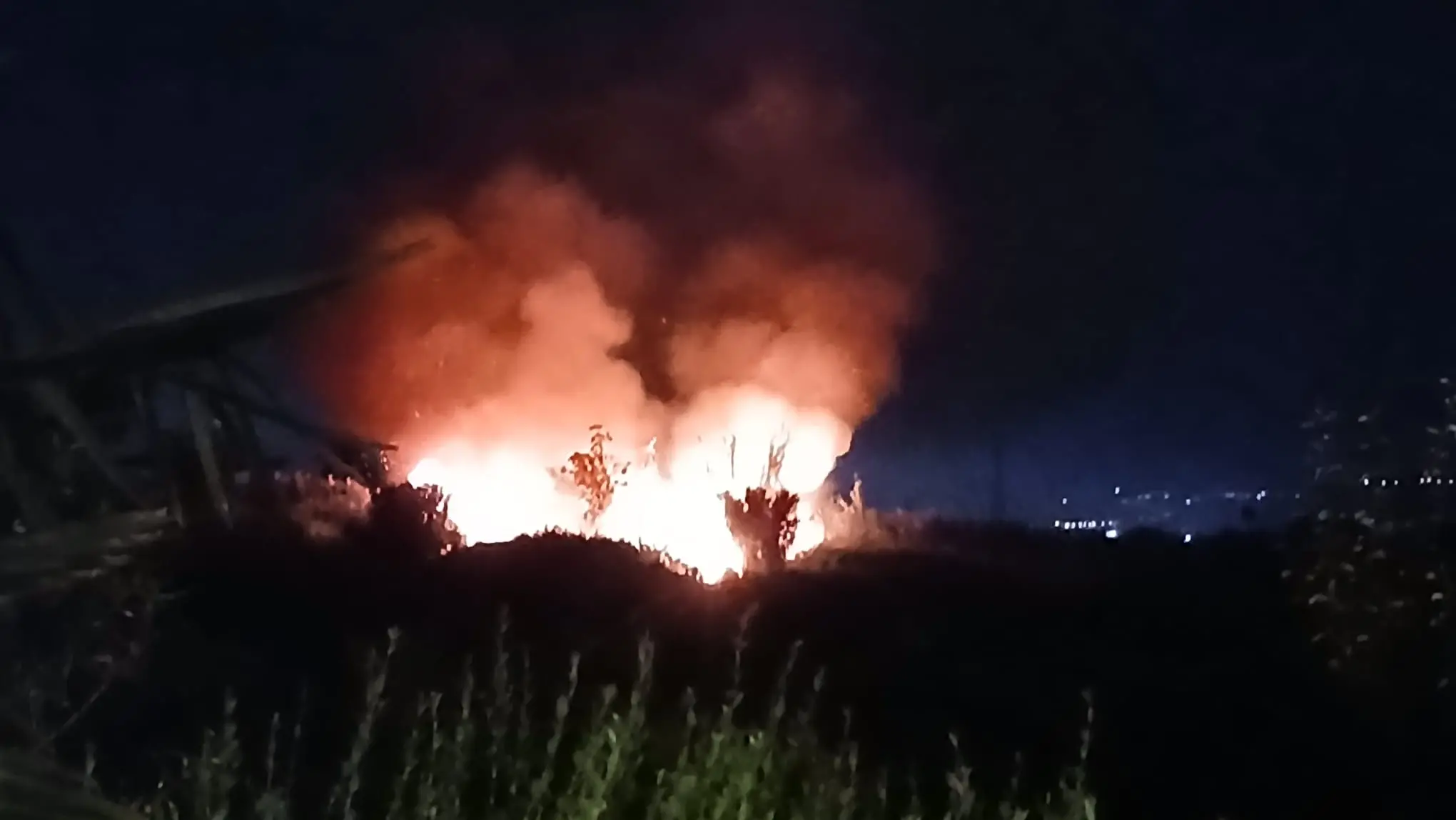 Corigliano Rossano, morto il bracciante rimasto gravemente ferito nel rogo della baraccopoli di Boscarello\n