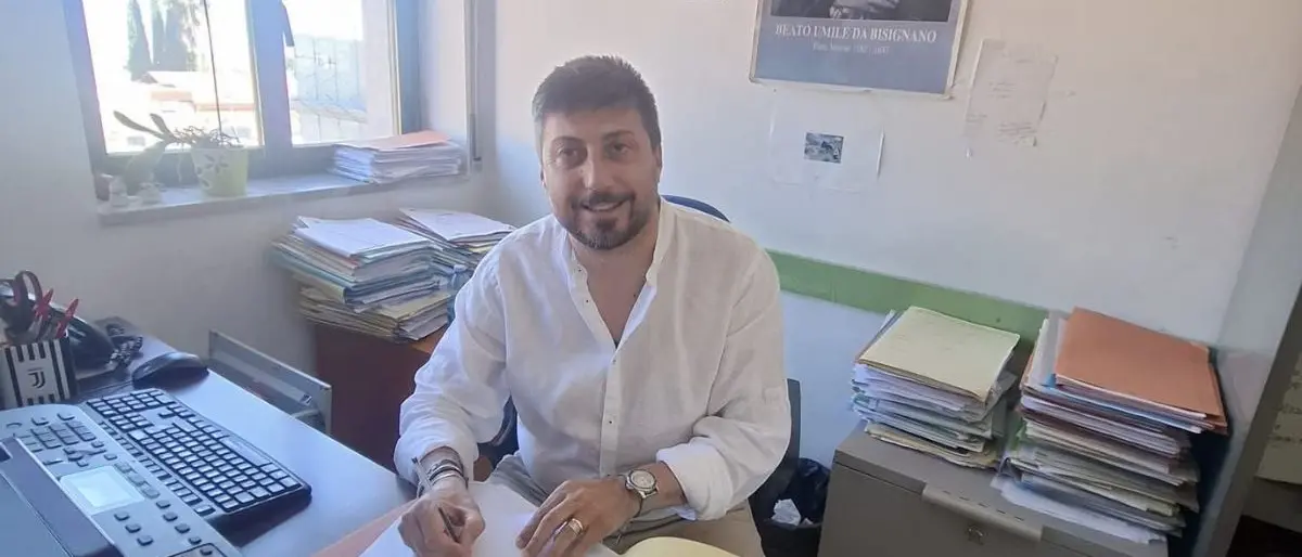 Bisignano adotta le aiuole: cittadini e privati coinvolti nella cura del verde\n