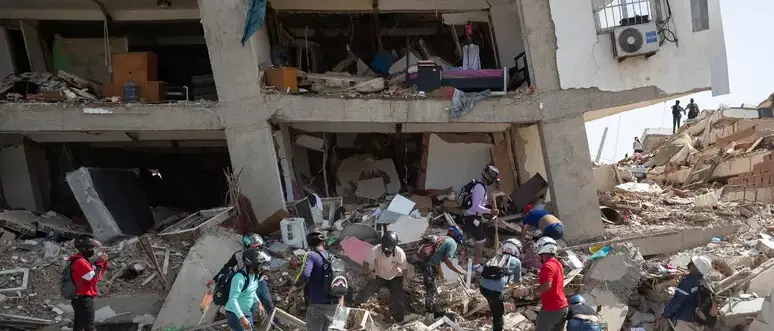 Nuova scossa di magnitudo 4.9 in Venezuela, continua l'emergenza terremoto\n