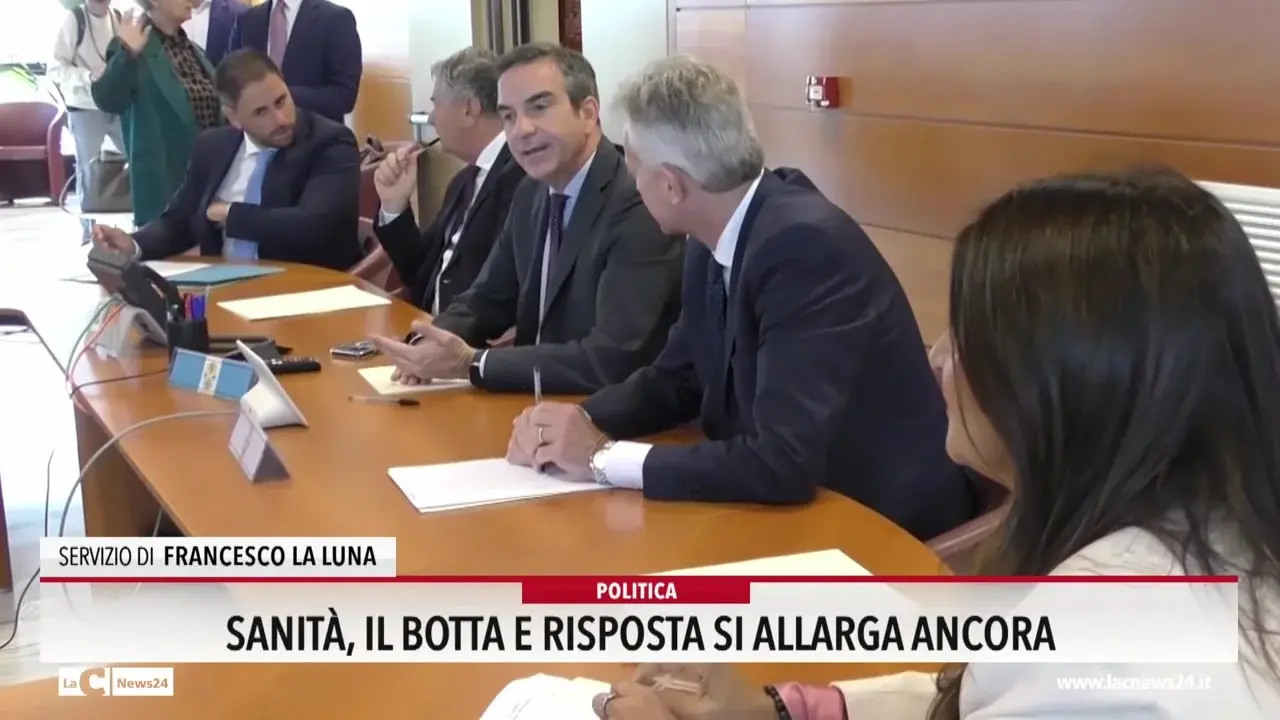 Sanità, il botta e risposta si allarga ancora