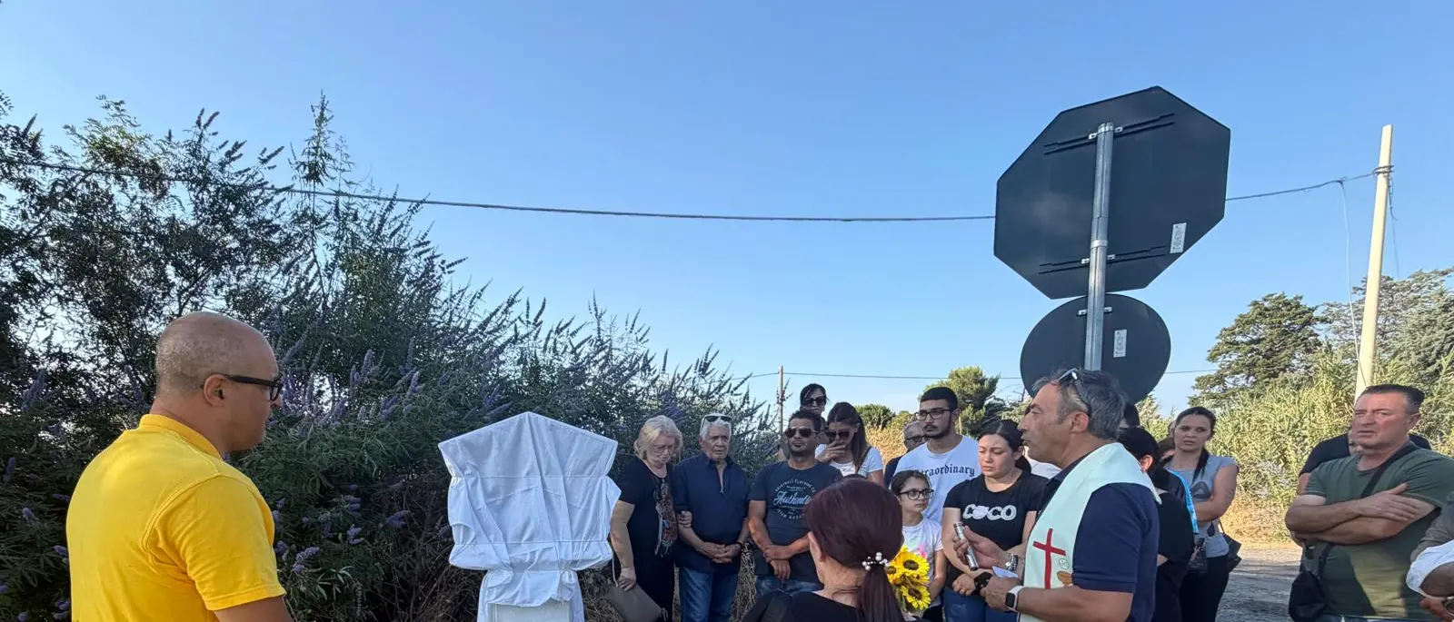 Statale 106, una lastra in ricordo di Pietro Aloisio a Corigliano Rossano