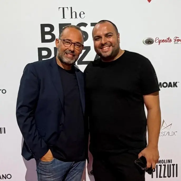 <p>La cantina di Nicotera Casa Comerci al The Best Pizza Award 2026 di Milano. Medaglia d'argento al pizzaiolo calabrese Roberto Davanzo </p>
