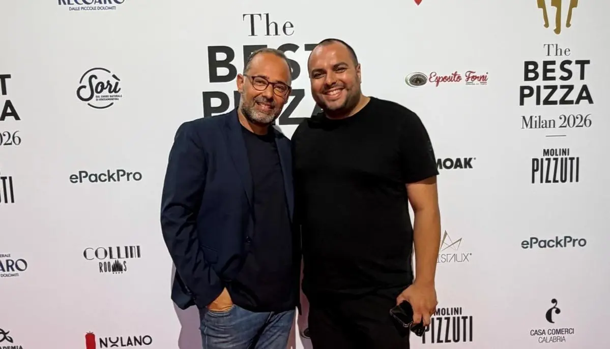 Il maestro pizzaiolo calabrese Roberto Davanzo medaglia d’argento al The Best Pizza Award 2026 di Milano\n