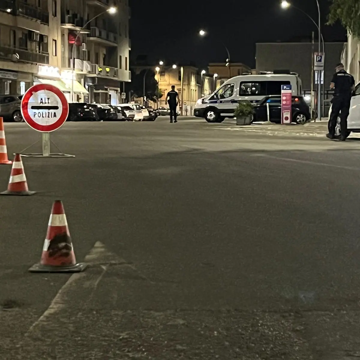 Reggio,\u00A0forza il posto di blocco e fugge in centro, sette patenti ritirate e nove conducenti positivi all’alcoltest\n
