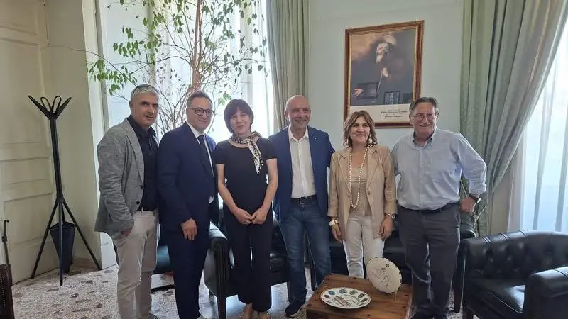 <p>Nuova Giunta di Acri</p>\\n