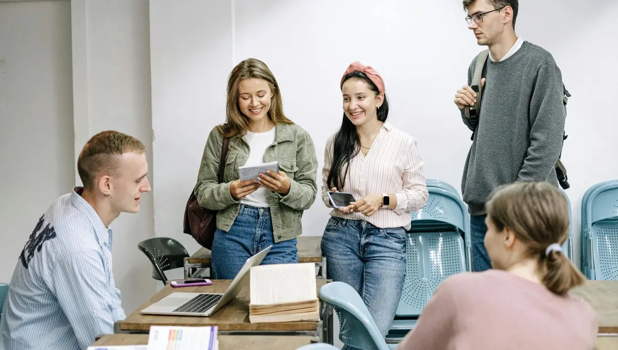 Amantea, la John R. Mott Foundation celebra 25 anni di sostegno allo studio: premio agli studenti più meritevoli\n