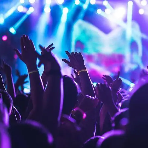 Sangineto, esploso\u00A0colpo di pistola durante la serata inaugurale di una nota\u00A0discoteca: due feriti