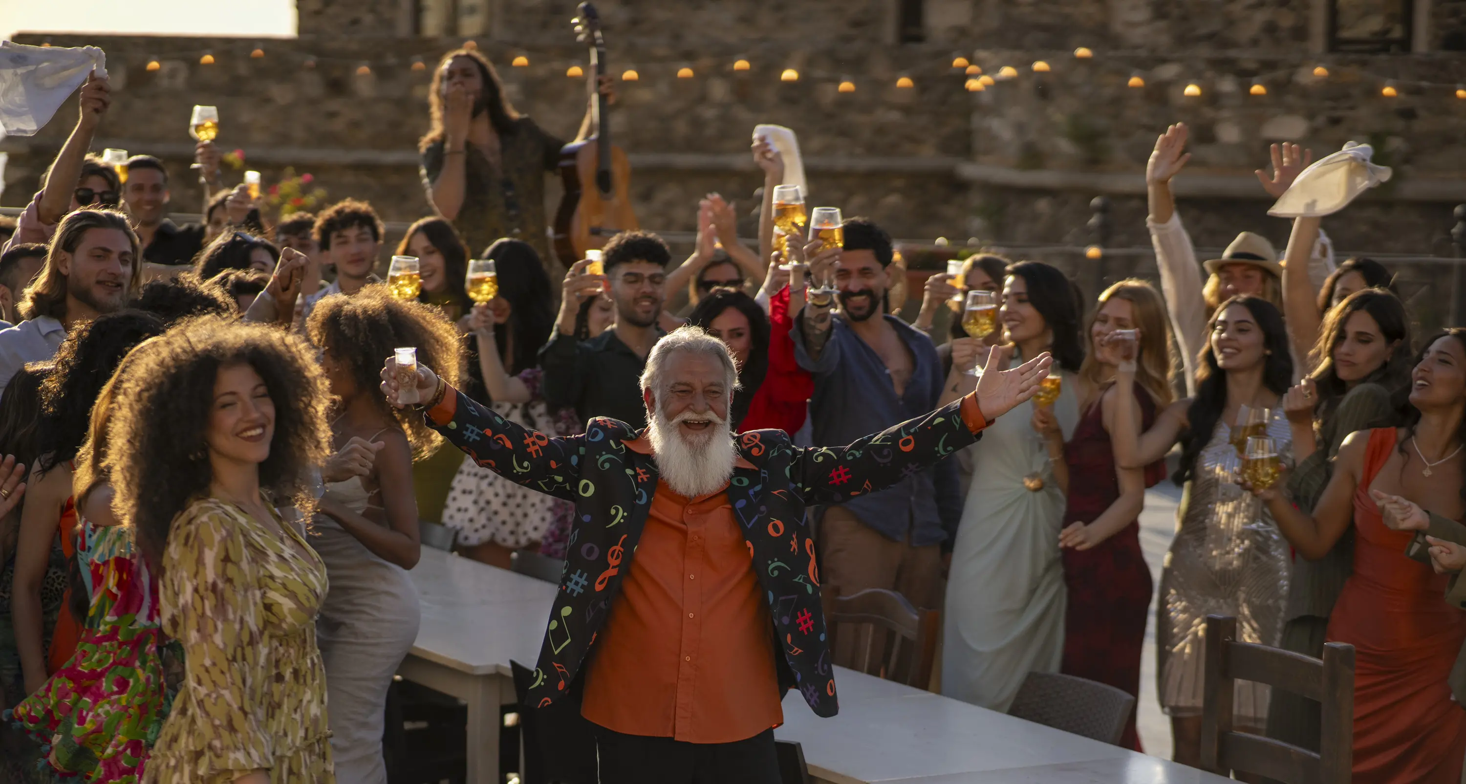 <p>Il fascino di <span style=\"color:hsl(0, 75%, 60%);\">Pizzo sulle tv nazionali</span>: il nuovo spot di Vecchio Amaro del Capo è anche una vetrina per il Vibonese</p>