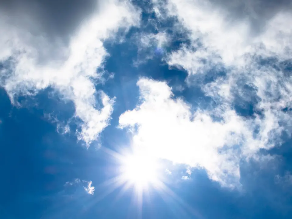Ancora caldo in Calabria con temperature fino a 38 gradi, da venerdì aria fresca e pioggia: le previsioni