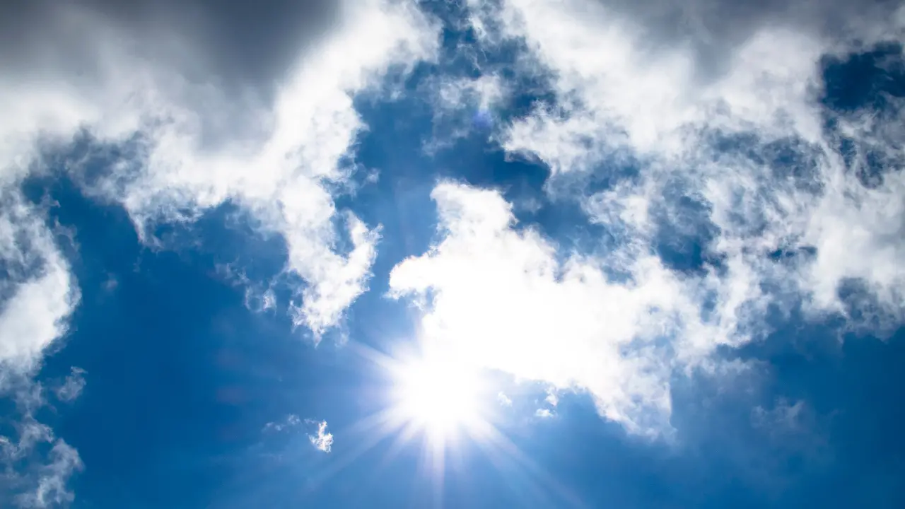 Ancora caldo a Catanzaro e in provincia\u00A0con temperature fino a 38\u00A0gradi, da venerdì aria fresca e pioggia: le previsioni\n