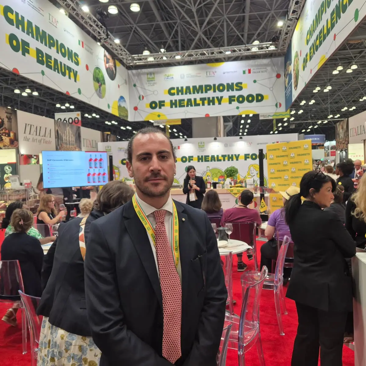 Coldiretti a New York contro l’italian sounding, Parisi: «Troppi prodotti calabresi imitati, serve trasparenza»\n