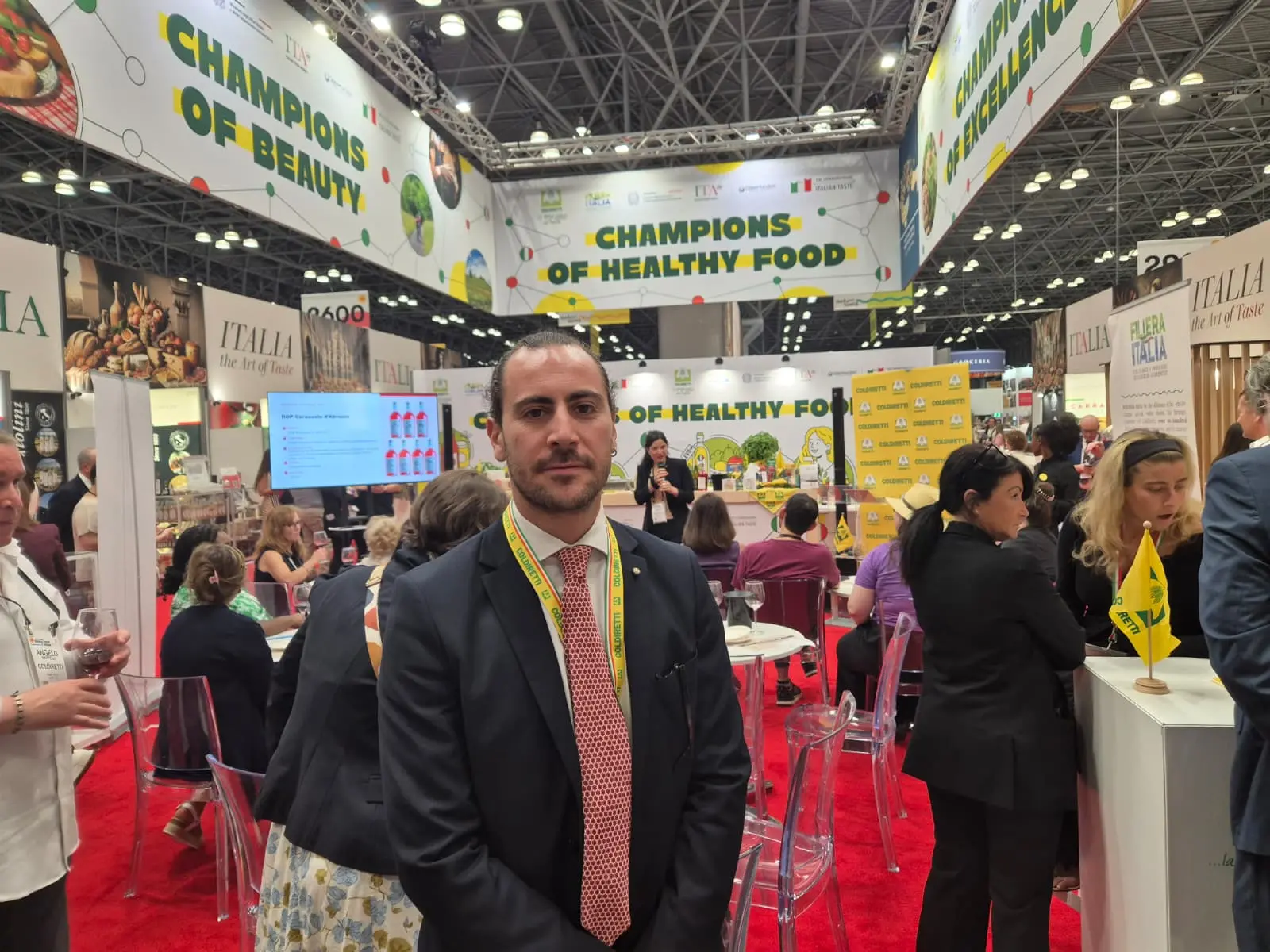 Coldiretti a New York contro l’italian sounding, Parisi: «Troppi prodotti calabresi imitati, serve trasparenza»\n
