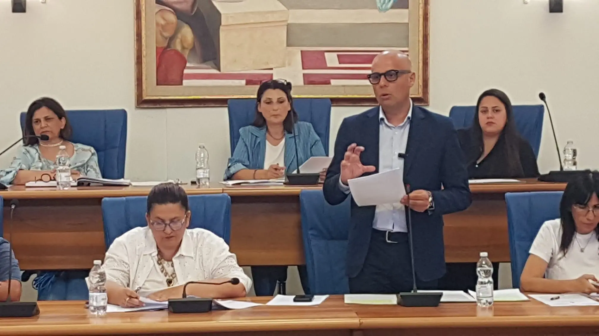 «Spoke o accorpamento al GOM», il Consiglio comunale di Melito rilancia sul futuro del Tiberio Evoli\n