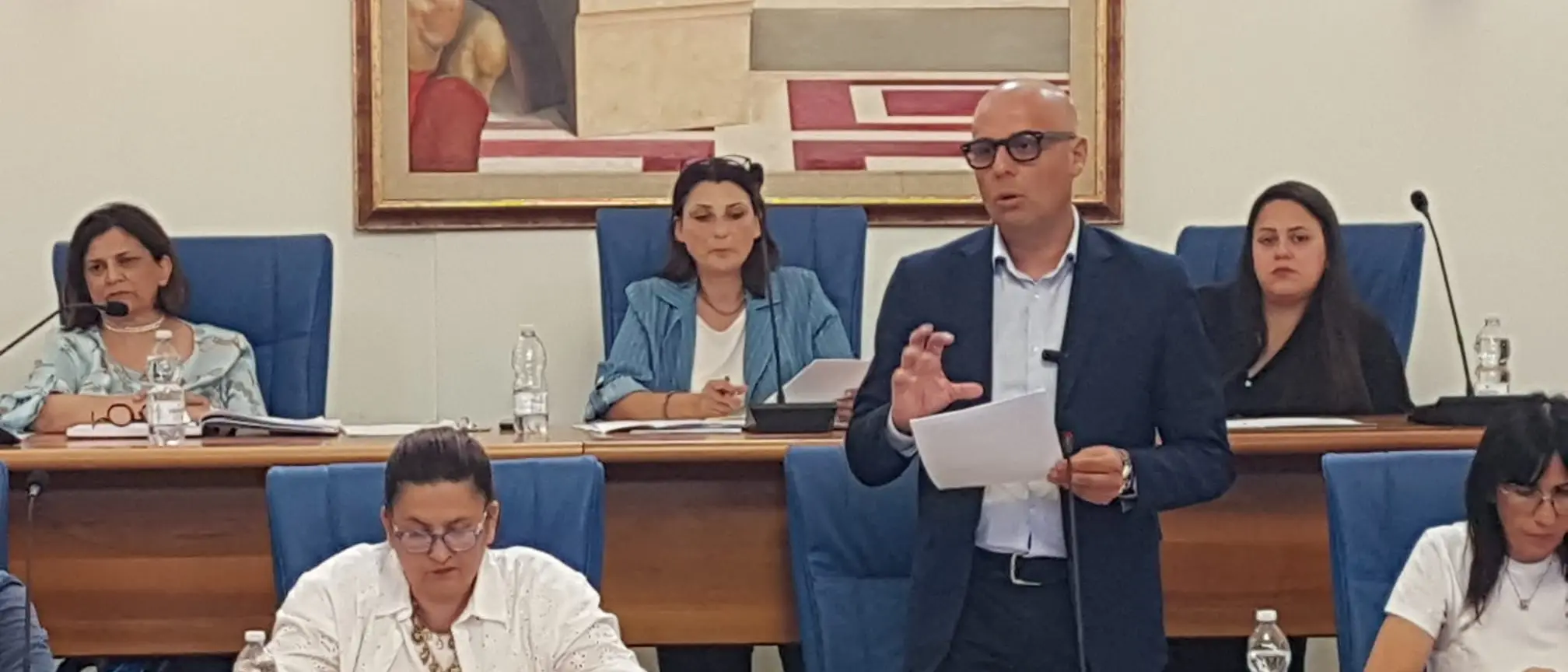 «Spoke o accorpamento al GOM», il Consiglio comunale di Melito rilancia sul futuro del Tiberio Evoli\n